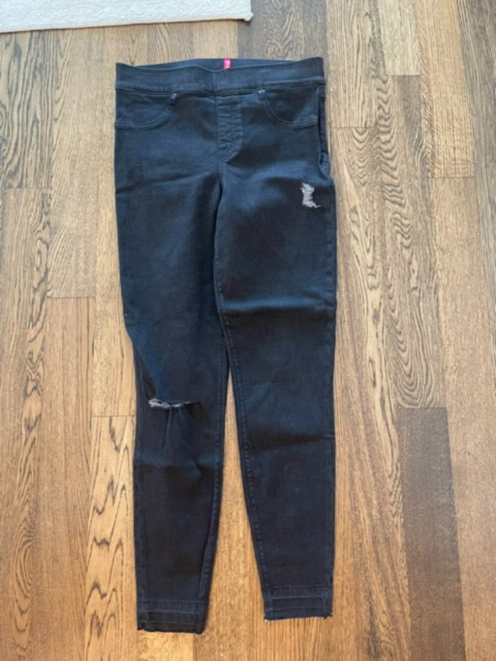 SPANX Pull On Distressed Ankle Skinny Denim Leggings Black Size Medium EUC